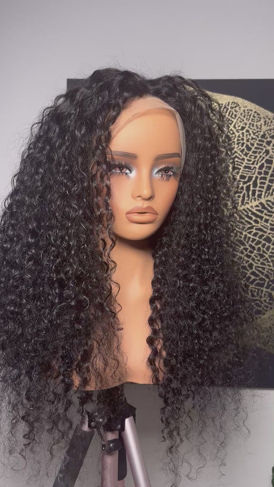 Nina curly wig